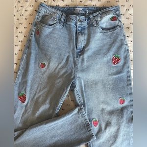 Hot Topic Denim Strawberry Mom Jeans